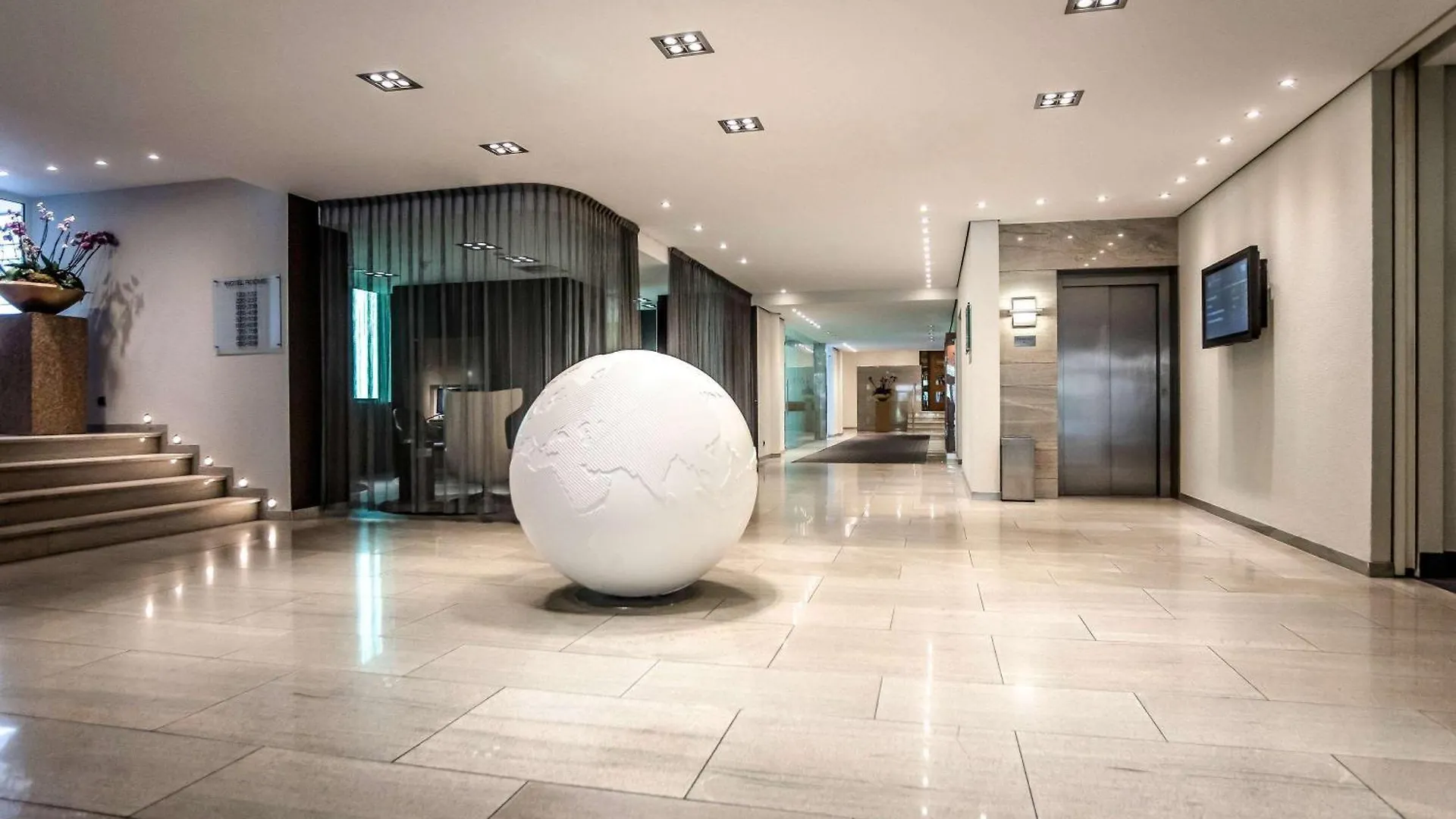 Pullman Eindhoven Cocagne Hotell 4*,  Nederländerna
